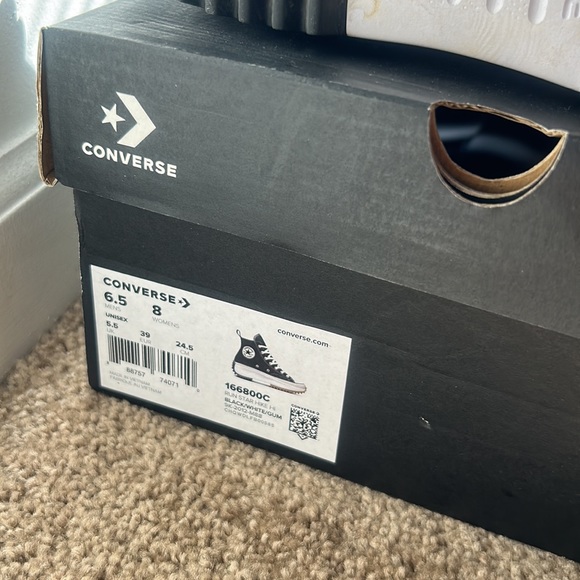 Converse - Picture 6 of 6